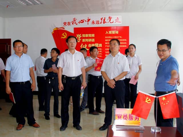 梁山縣委常委、組織部部長(zhǎng)王建一行蒞臨天意機(jī)械調(diào)研