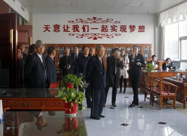 兗州區(qū)人大、政協(xié)領導蒞臨天意機械參觀考察